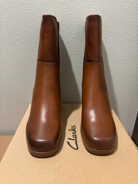 Clarks Pique Up Brown Leather Slip On Boot